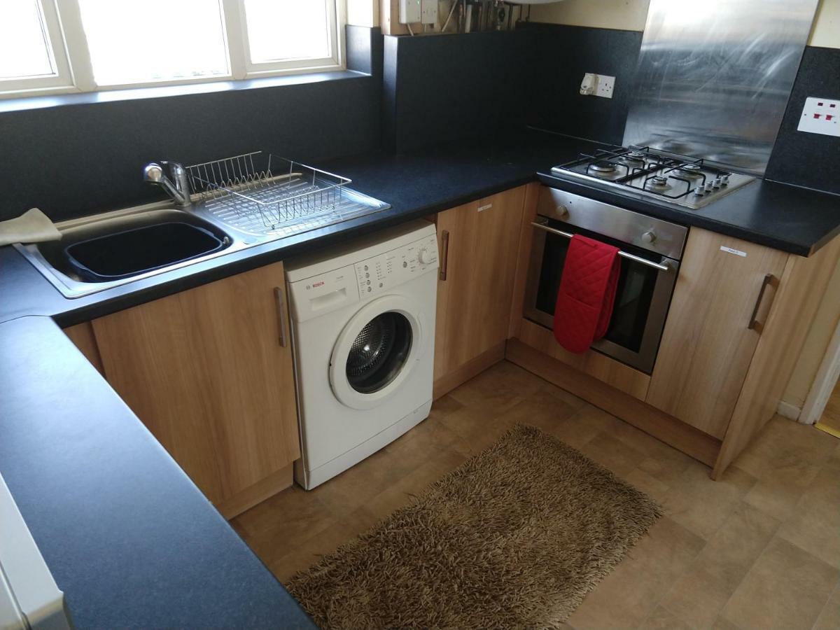 Rowe Gardens - Self Catering - Guesthouse Style - Comfortable Twin Or Double Rooms - Quiet Residential Area Workington Eksteriør billede
